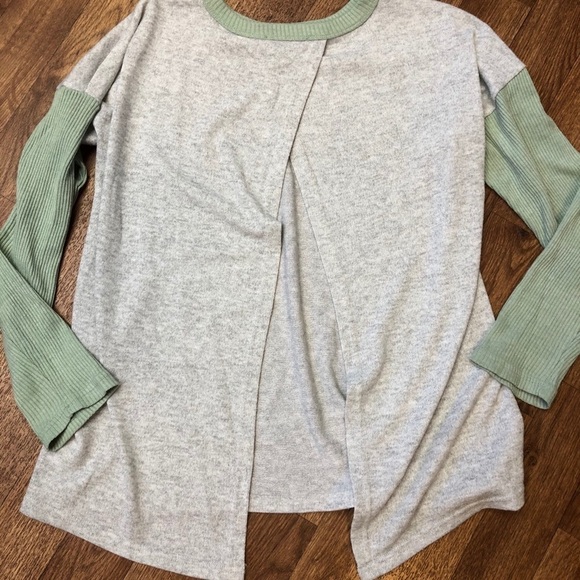 Open Cross Back Sweater by Doe & Rae - Picture 6 of 6